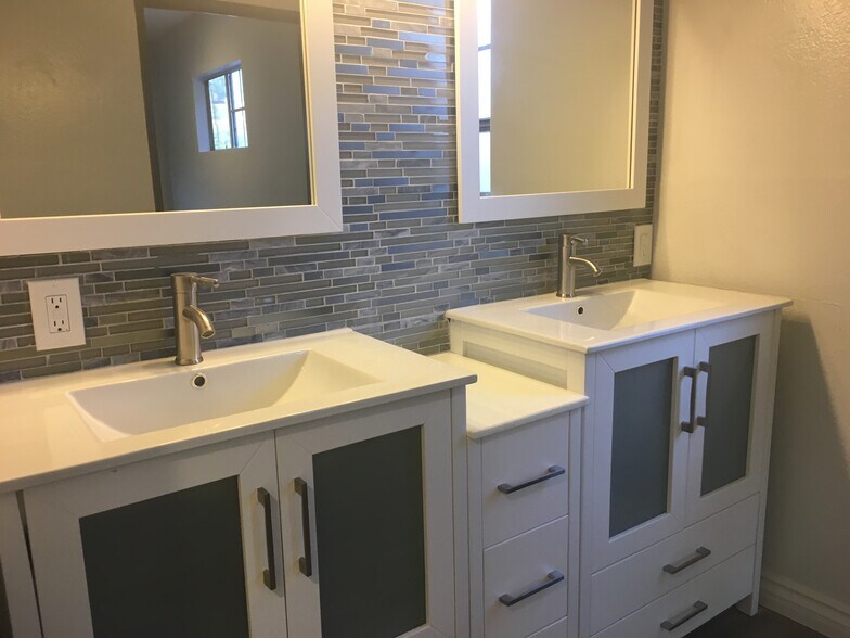 Building Photo - 3462 Floyd Ter