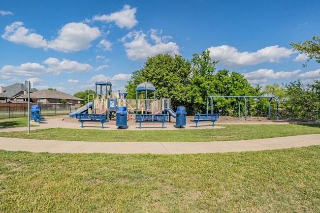 Building Photo - 3bed/2bath Cozy Chic with Backyard Oasis