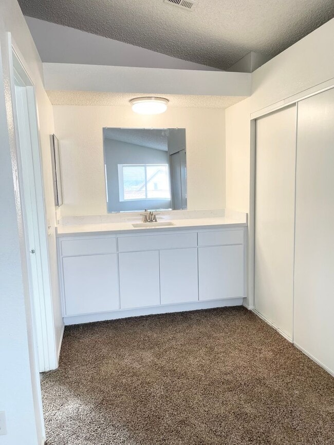 Building Photo - 23461 Challis Ct