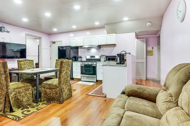 Primary Photo - 17777 Camelot Ln