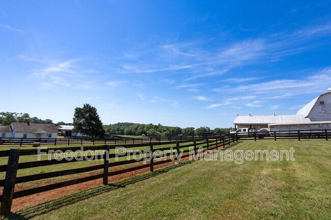 Building Photo - 12203 Mystic Hill Ln