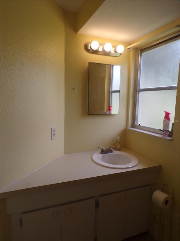 Building Photo - 30109 Elm Rd