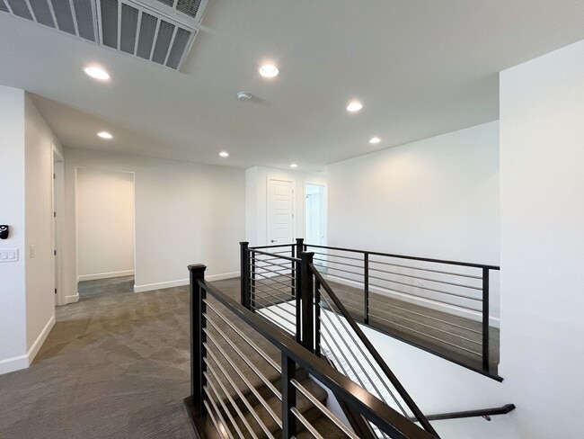 Building Photo - Exquisite Luxury Rental in Prestigious Gated Tule Springs Community