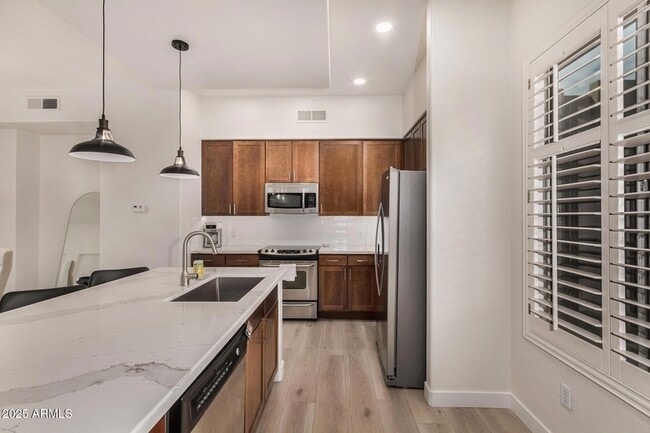 Building Photo - 6745 N 93RD Ave