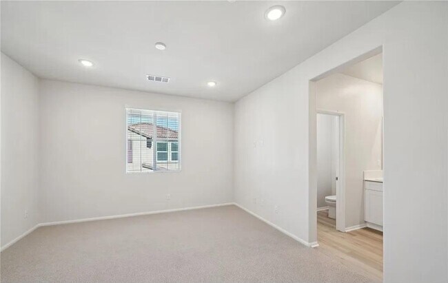 Building Photo - 40411 Via Cava