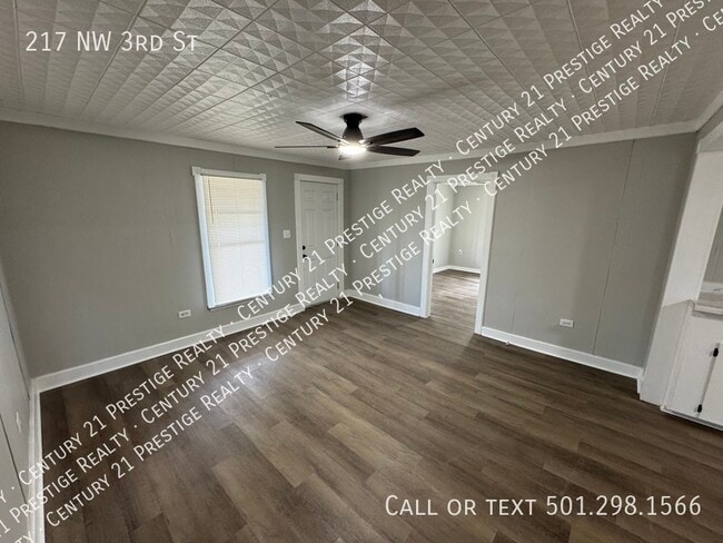 Building Photo - 217 NW 3rd St