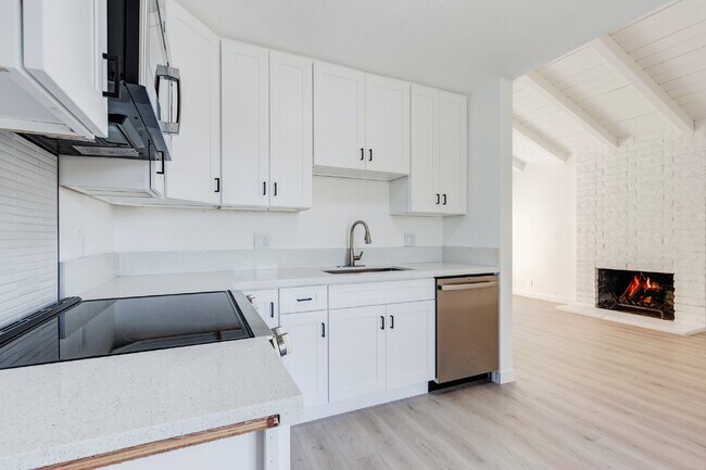 Building Photo - Renovated 3-Bedroom with Private Courtyard – Move-In Ready!