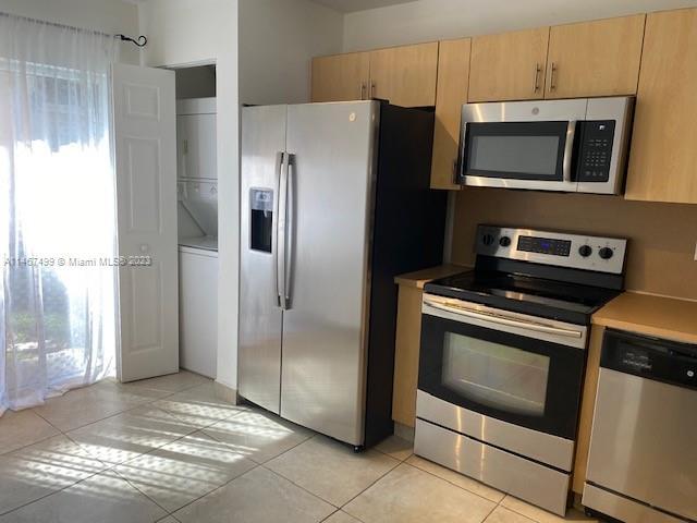 Building Photo - 1300 SE 29th St