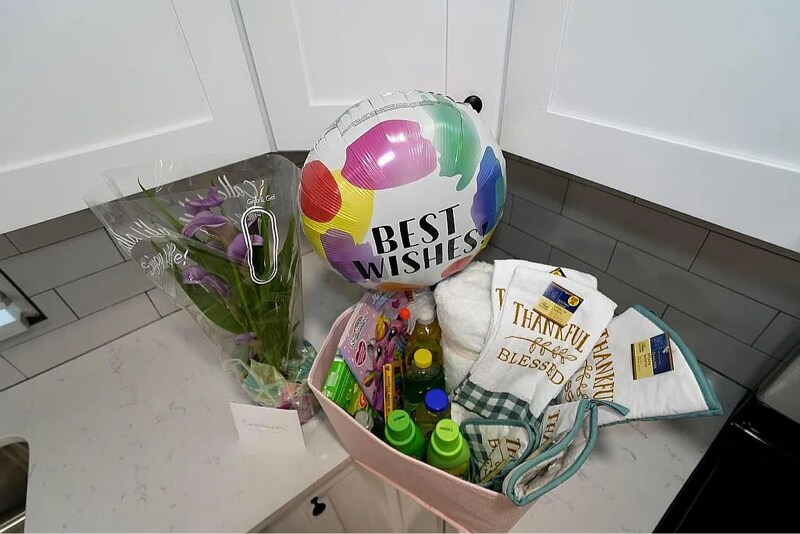 Building Photo - 885 Ruby Ave