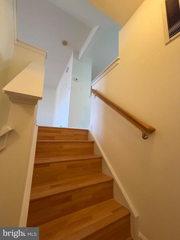 Building Photo - 9068 Falcon Glen Ct