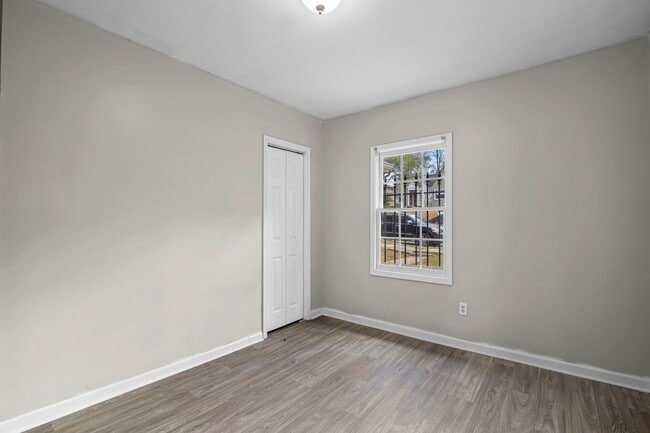 Building Photo - 1005 Westmoor Dr NW