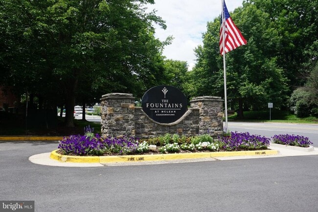 Primary Photo - 1527 Lincoln Way
