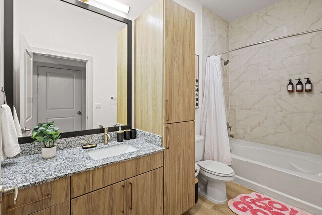 Building Photo - 13701 Montfort Dr