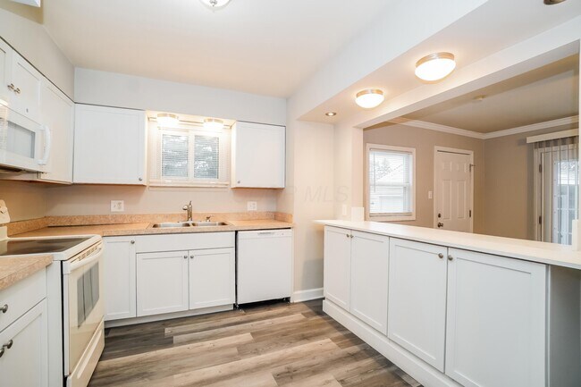 Building Photo - 3622 Washburn St