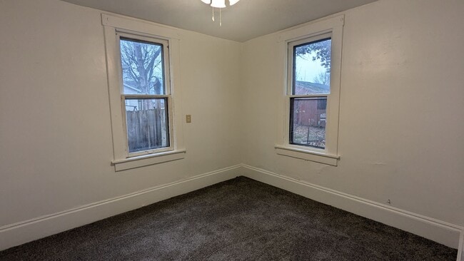 Building Photo - J &amp; D Family Properties (719 Prospect Ave)