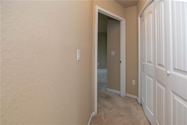 Building Photo - 114 Leon River Loop