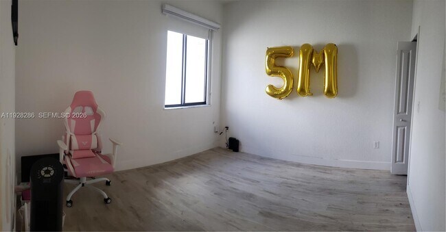 Building Photo - 2414 SW 145th Pl