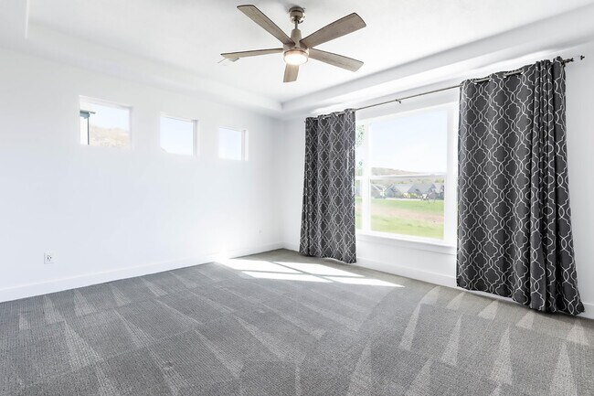 Building Photo - 1112 Springer View Loop