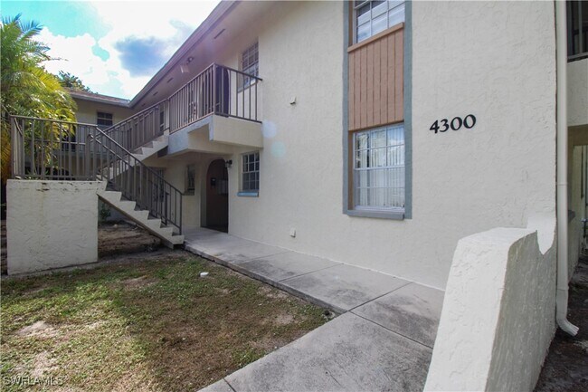 Building Photo - 4300 Gulfstream Dr