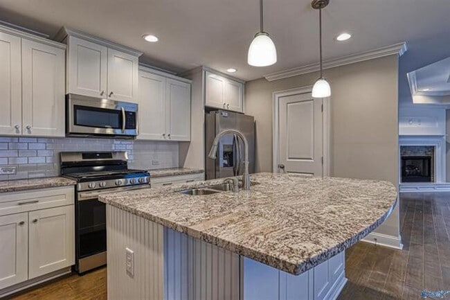 Building Photo - 15607 Ironcrest Drive NW