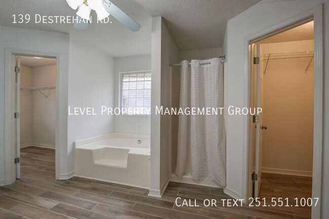 Building Photo - 139 Destrehan Rd