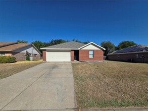 Building Photo - 1803 Northridge Dr
