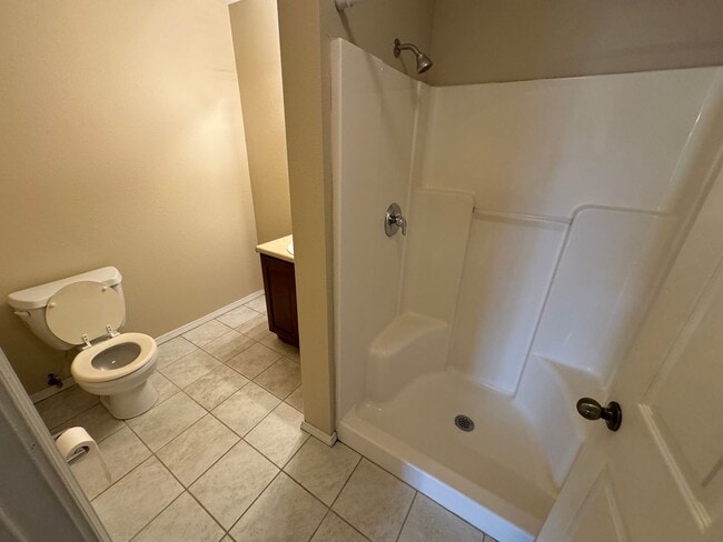 Building Photo - 2 bedroom 2 bath apartment at Clifton Heights Apartments