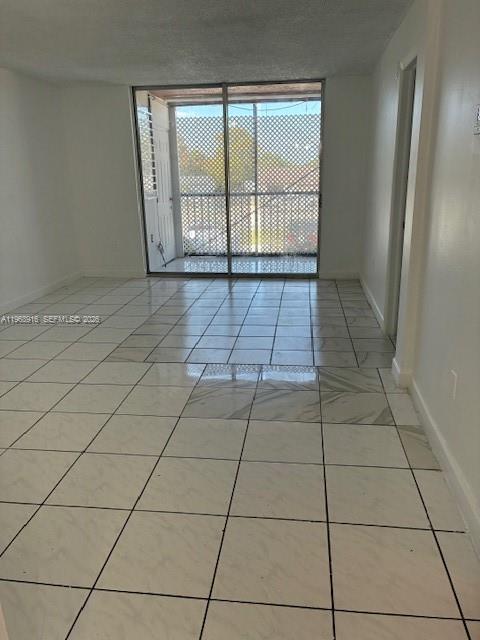 Building Photo - 19805 SW 114th Ave