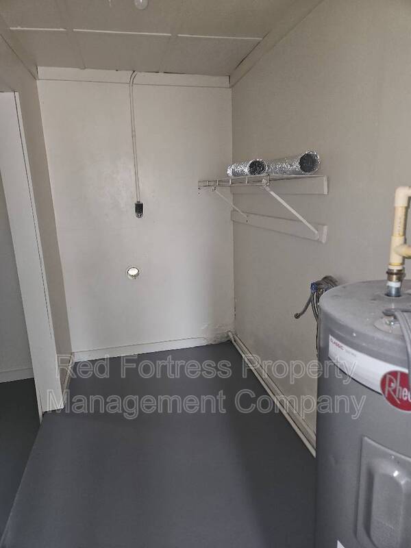 Building Photo - 2530 Kennesaw St