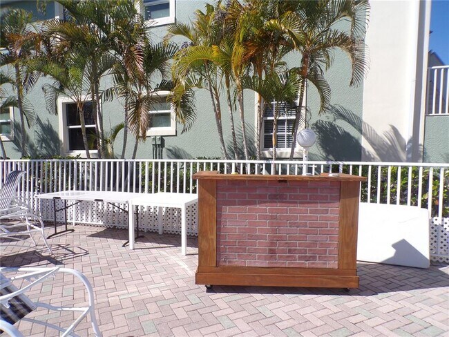 Building Photo - 1431 Aqui Esta Dr