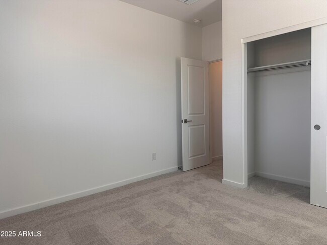 Building Photo - 22655 W Mohawk Ln