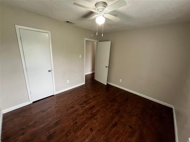 Building Photo - 9315 Prairie Oak Dr