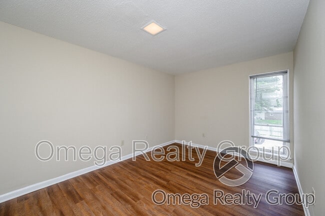 Building Photo - 4724 S Court St