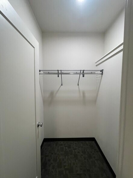 walk in closet - 2613 3rd Ave W