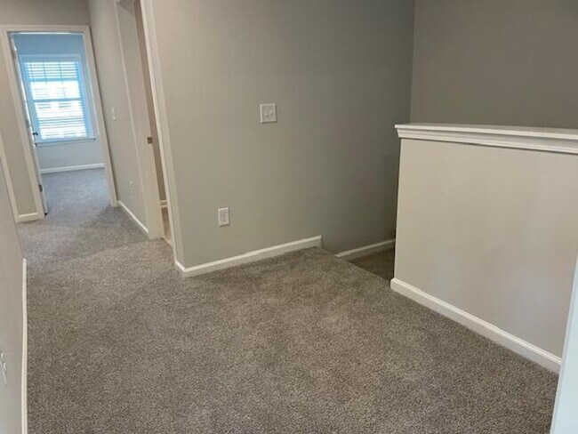 Building Photo - 1988 Chipley Dr