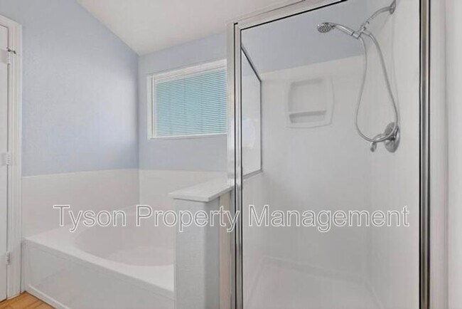 Building Photo - 10332 Calle Hermosa Pl NW