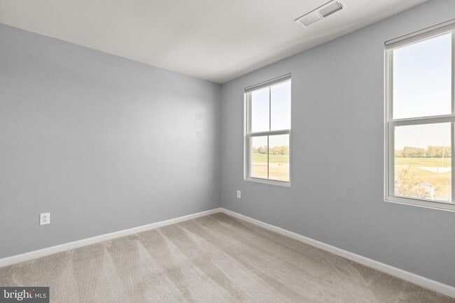 Building Photo - 66 Shrewsbury Dr