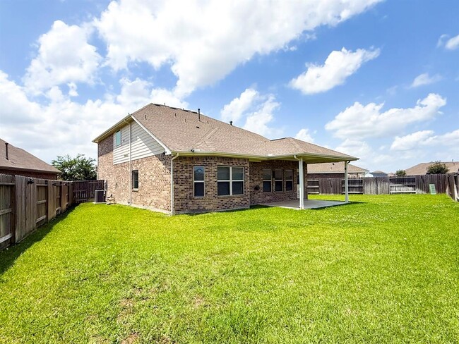 Building Photo - 20206 Heather Haven Dr