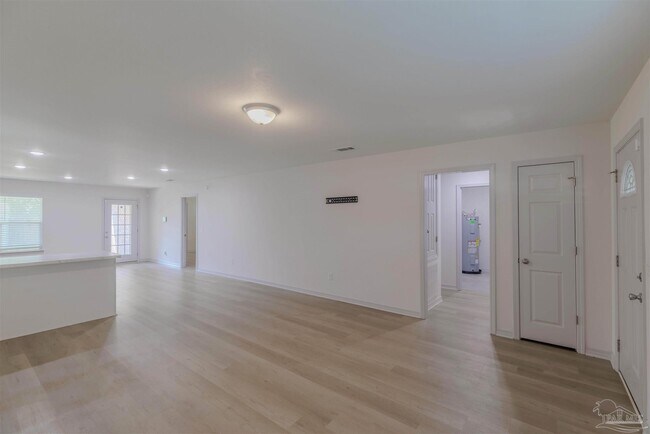 Building Photo - 7 Marine Dr