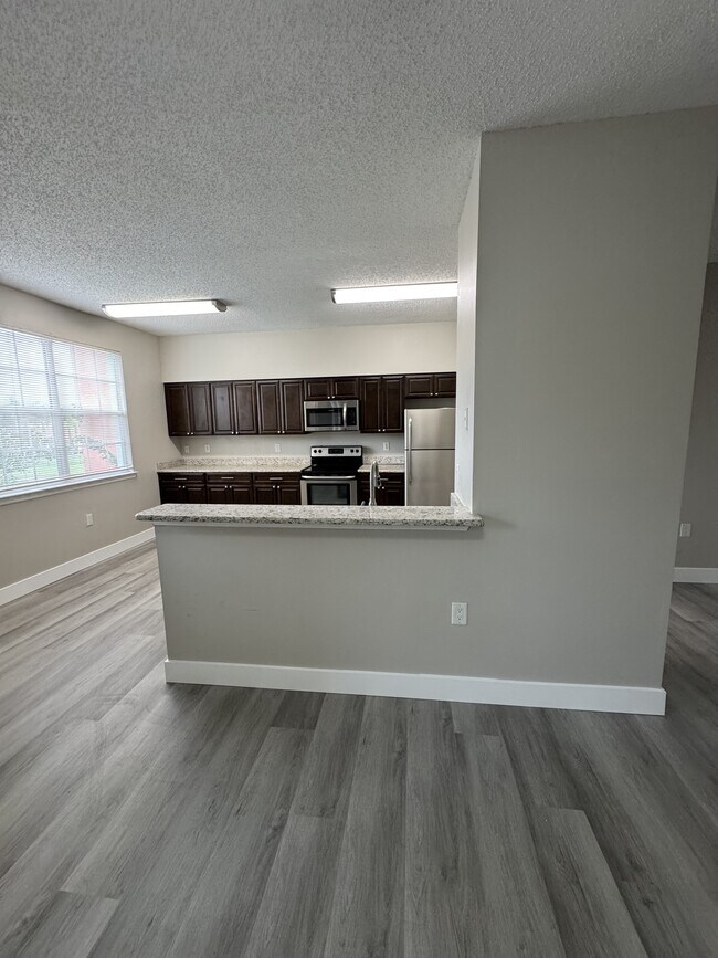 Building Photo - 10825 Windsor Walk Dr