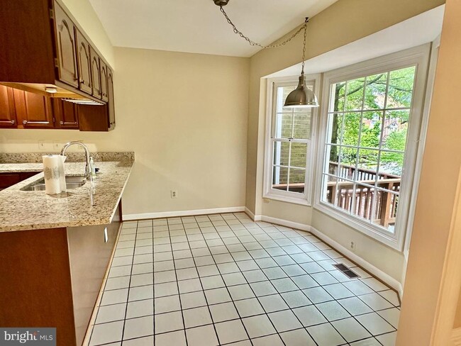 Building Photo - 6304 Crooked Oak Ln