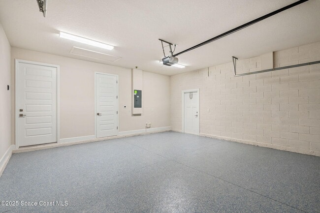 Building Photo - 2999 Pangea Cir