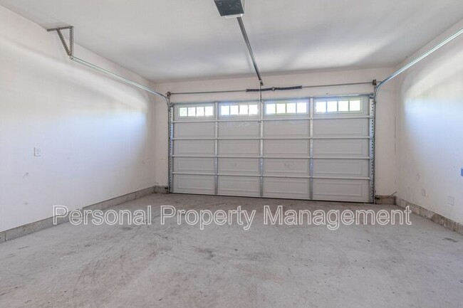 Building Photo - 2702 NE 130th Ct