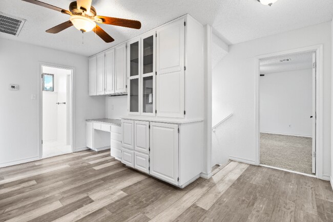 Building Photo - 7009 Bevington Dr