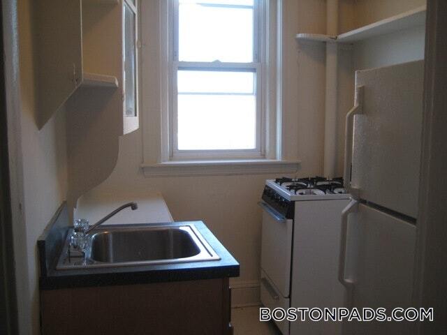 Building Photo - 1175 Boylston St