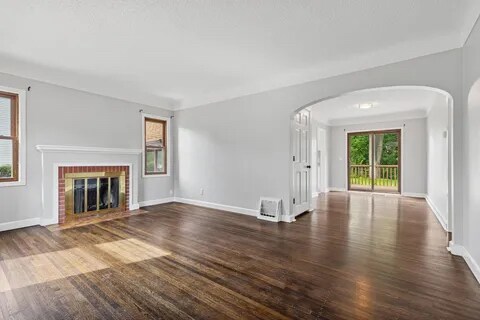 Building Photo - 6300 Wentworth Ave S