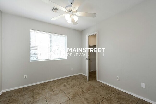 Building Photo - 3 Bedroom Pet-Friendly Home in Tucson, AZ ...