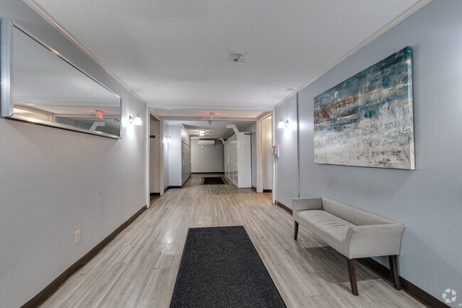 Lobby Photo - Knollwood Towers West  Apartments