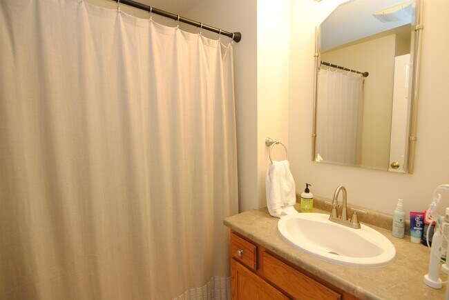 Building Photo - 109 Overlook Cir