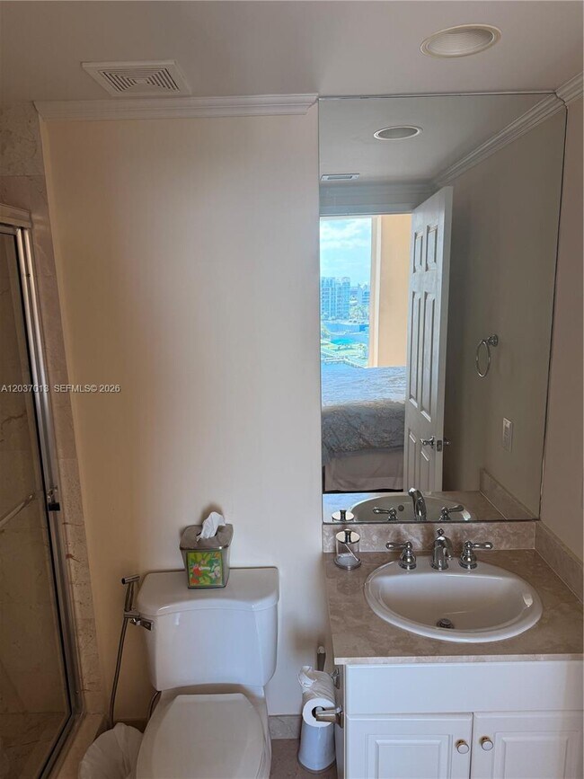 Building Photo - 3370 Hidden Bay Dr